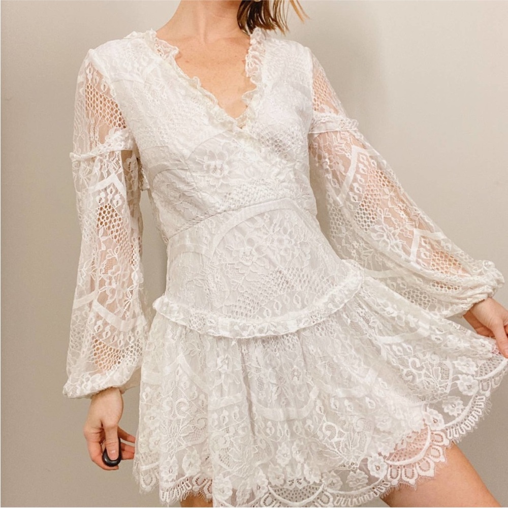 Elegant bibs white Lace Dress